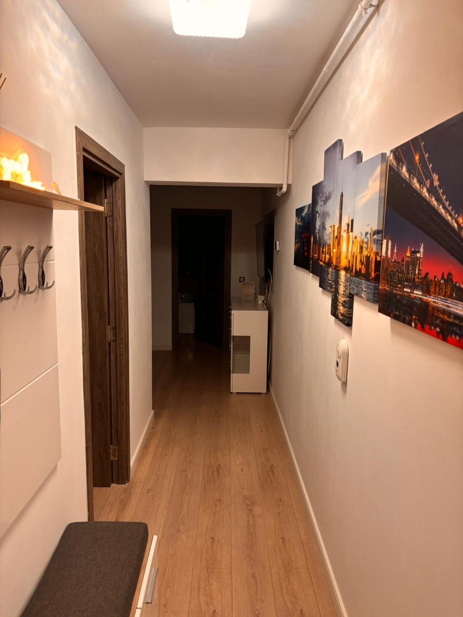 Dream - Large Apartament With Freeparking In A Quietarea Just 10 Minutes Away From City Center Bistriţa Extérieur photo